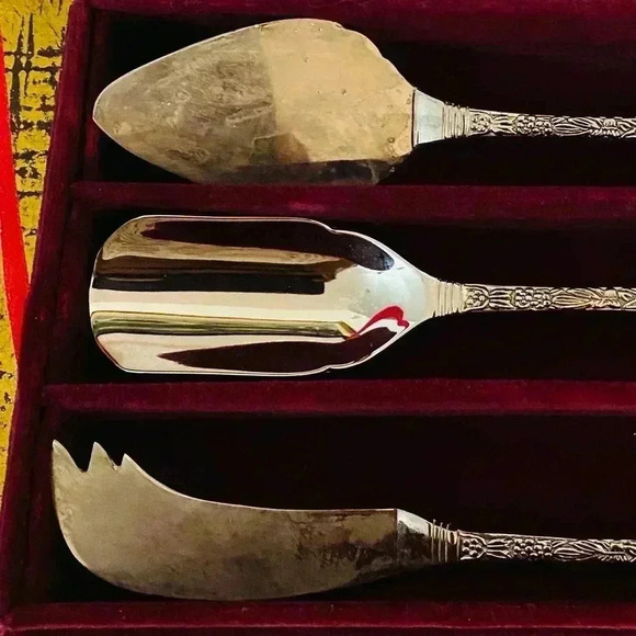 Godinger American Silversmith Serveware 3 Piece Collection in Velvet Box - Picture 4 of 9